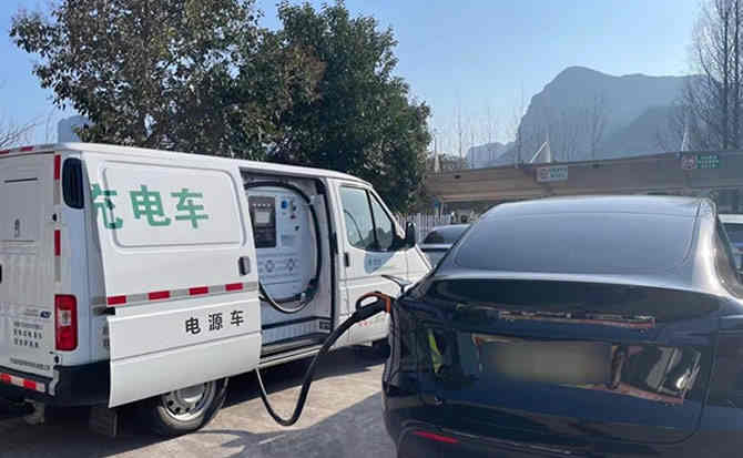 前锋区汽车搭电